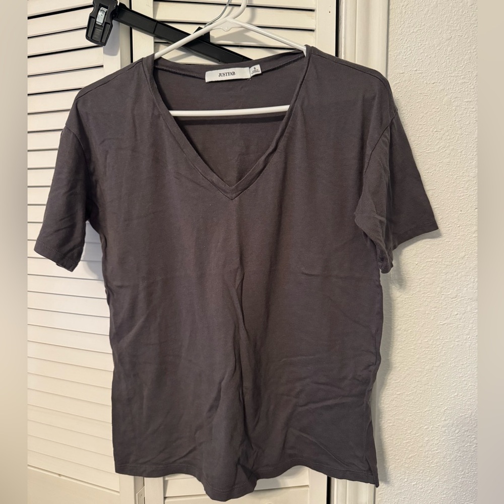 5/$20 JustFab Charcoal V-Neck Tee